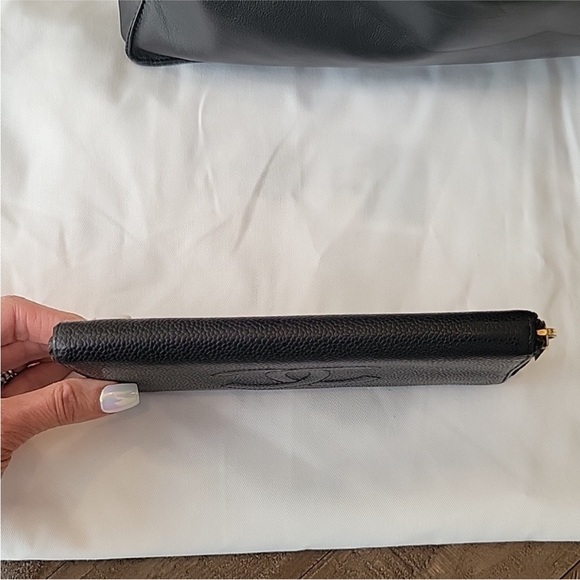 100% authentic CHANEL caviar leather long wallet - Picture 8 of 14